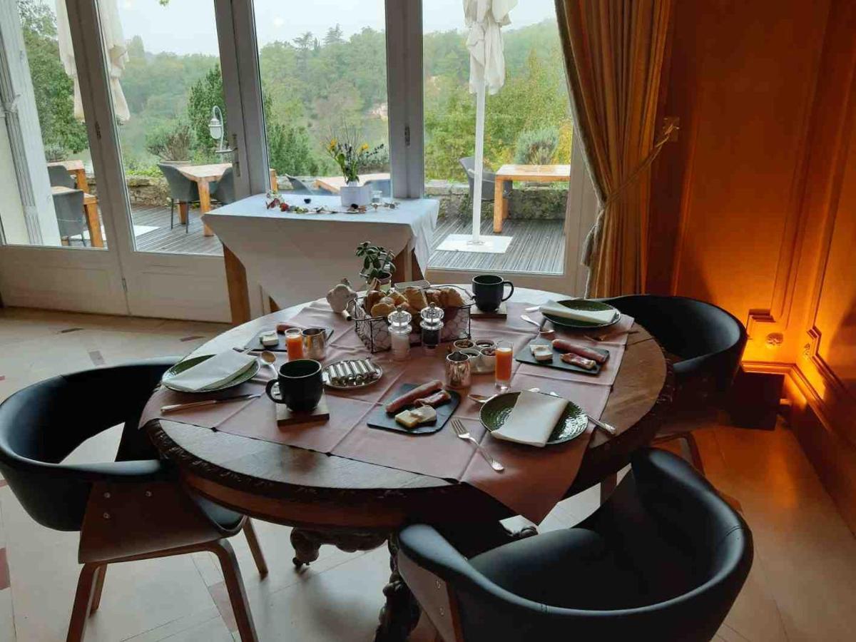 Logis Hotels Domaine Du Chatelard Dirac Eksteriør billede