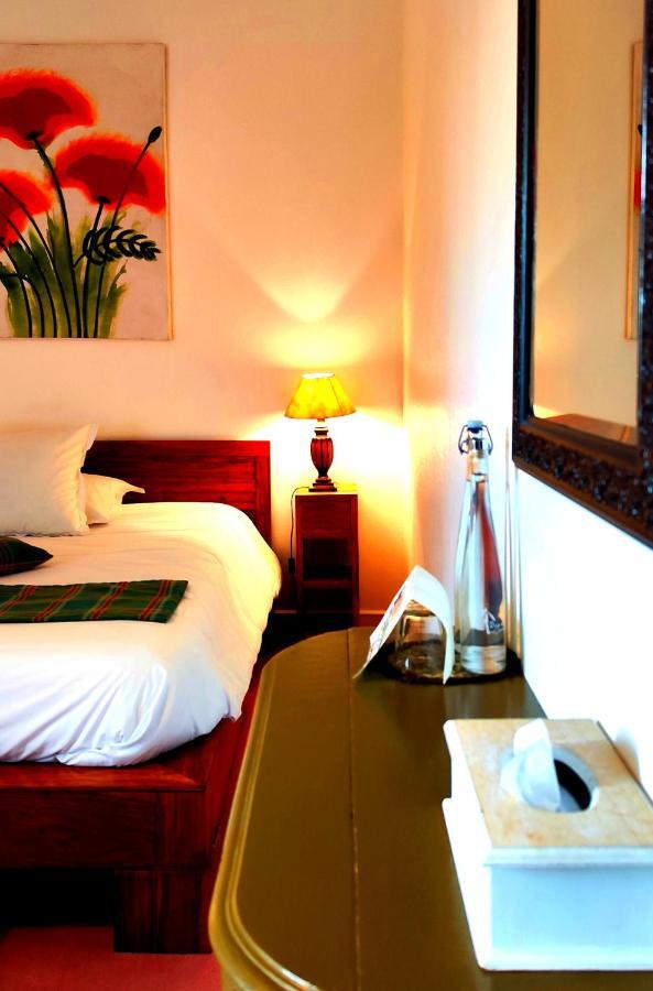 Logis Hotels Domaine Du Chatelard Dirac Eksteriør billede