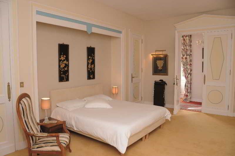 Logis Hotels Domaine Du Chatelard Dirac Eksteriør billede