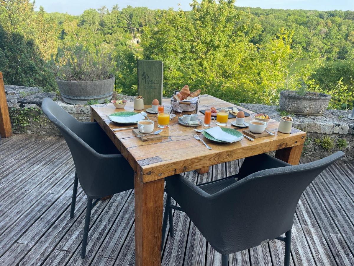 Logis Hotels Domaine Du Chatelard Dirac Eksteriør billede