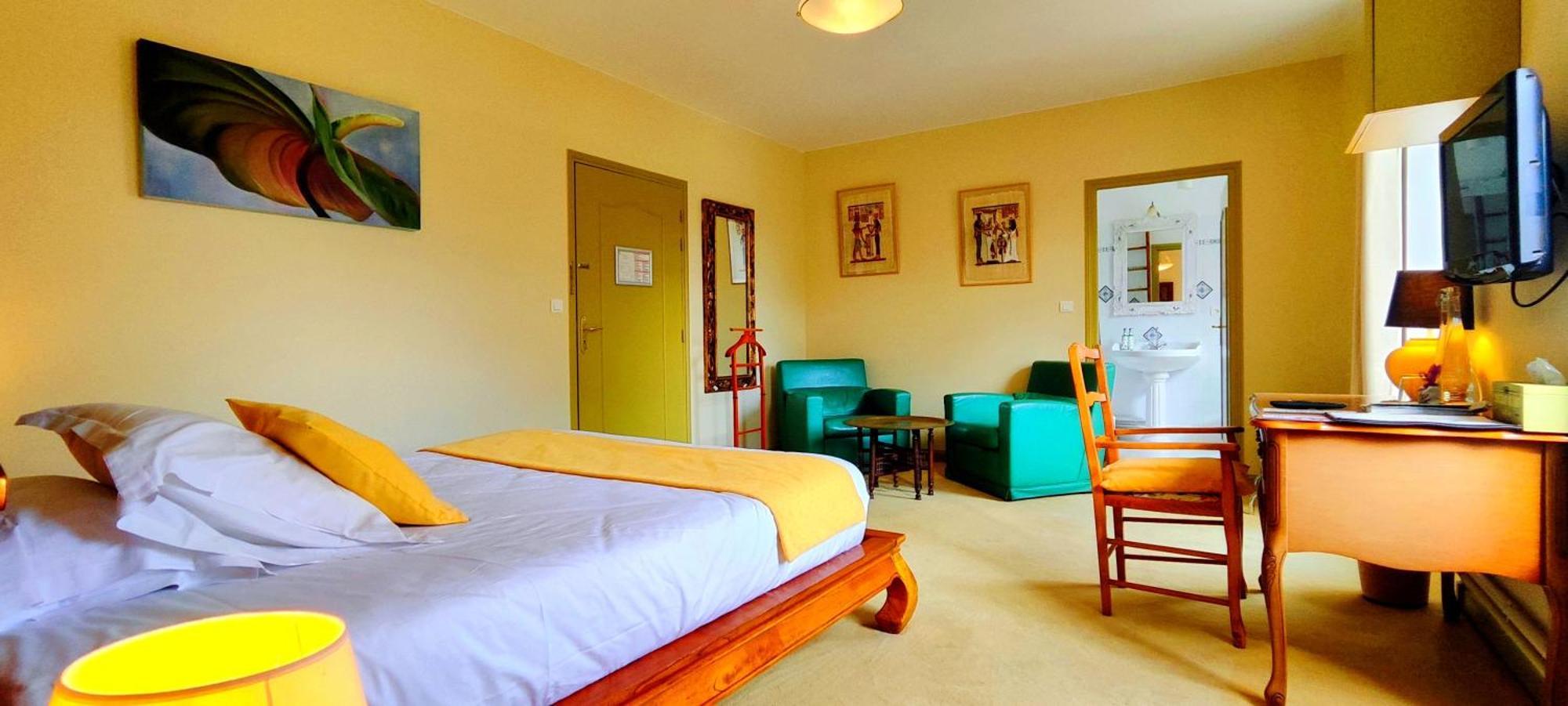 Logis Hotels Domaine Du Chatelard Dirac Eksteriør billede