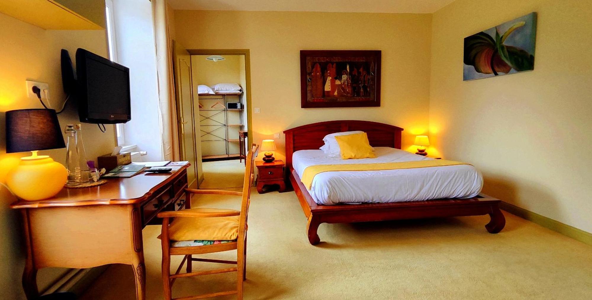 Logis Hotels Domaine Du Chatelard Dirac Eksteriør billede