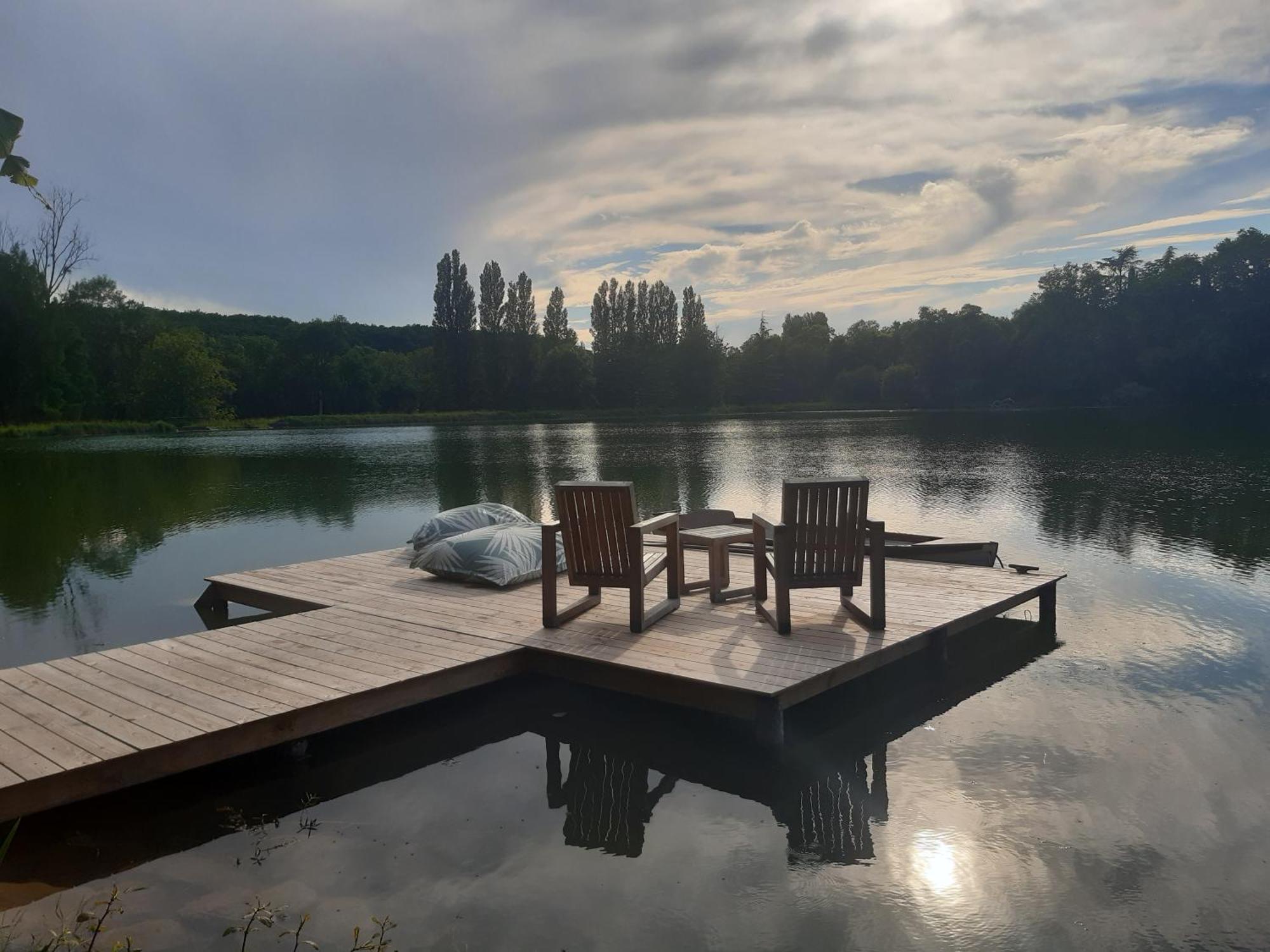 Logis Hotels Domaine Du Chatelard Dirac Eksteriør billede