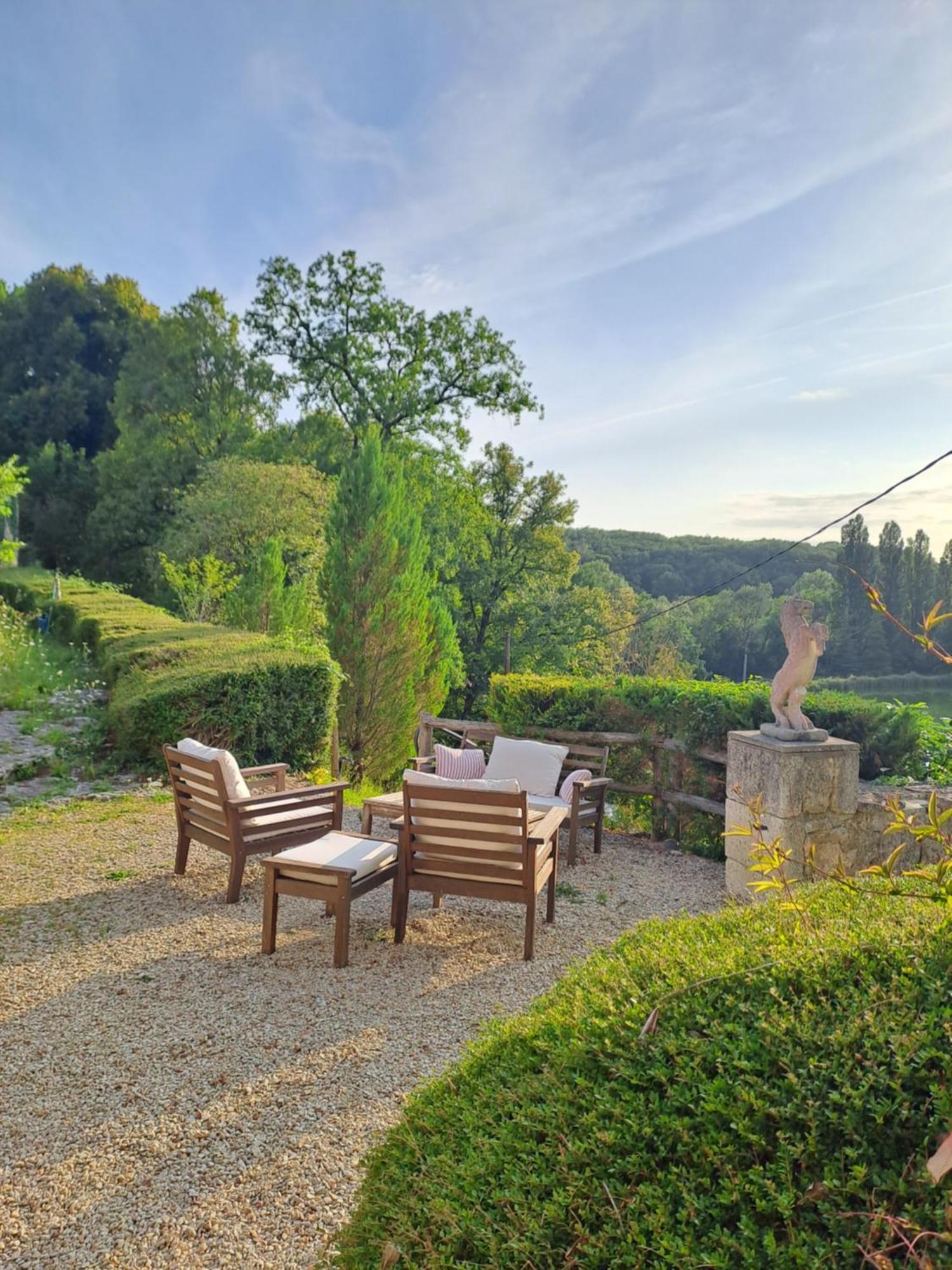 Logis Hotels Domaine Du Chatelard Dirac Eksteriør billede