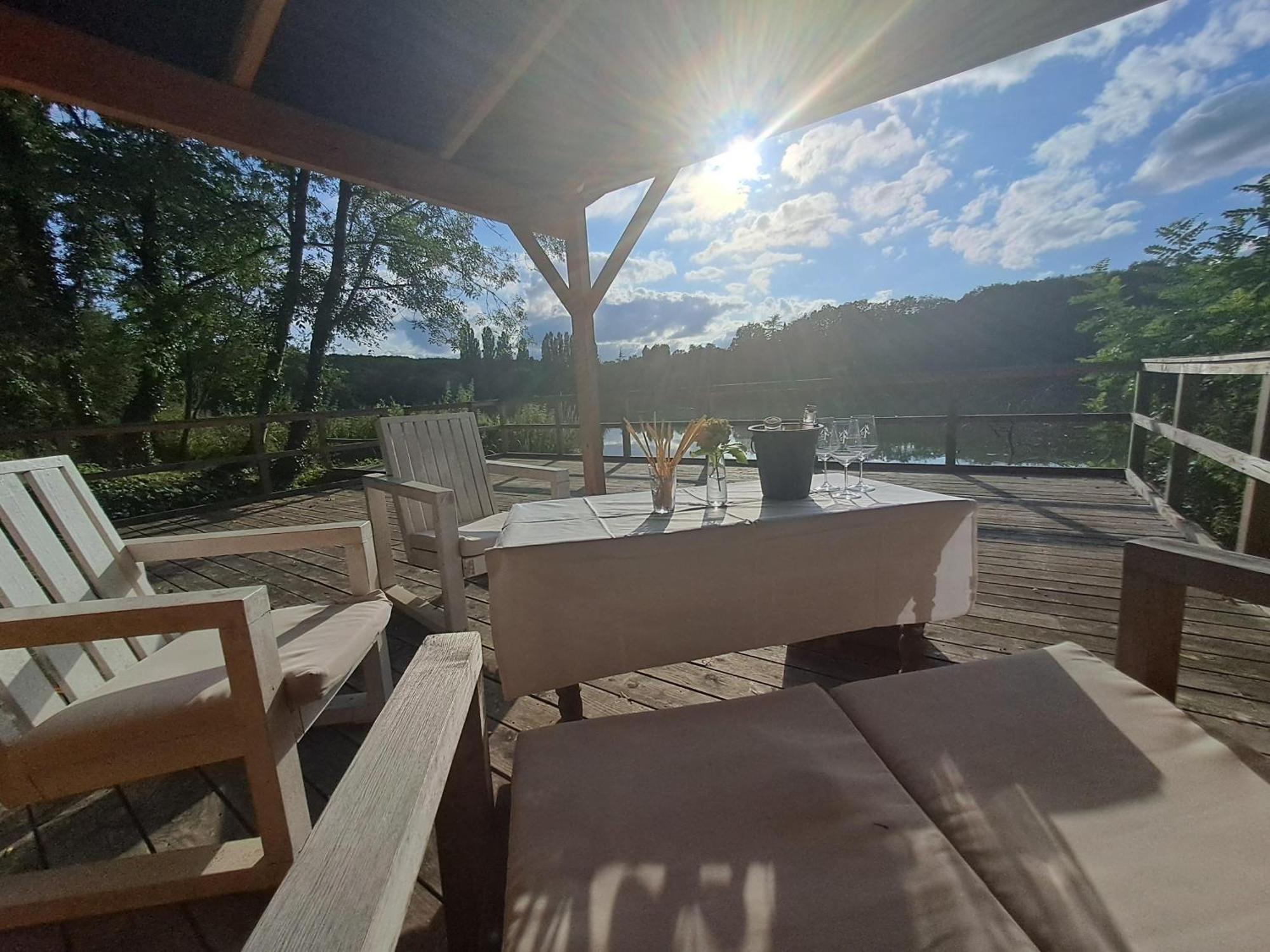 Logis Hotels Domaine Du Chatelard Dirac Eksteriør billede