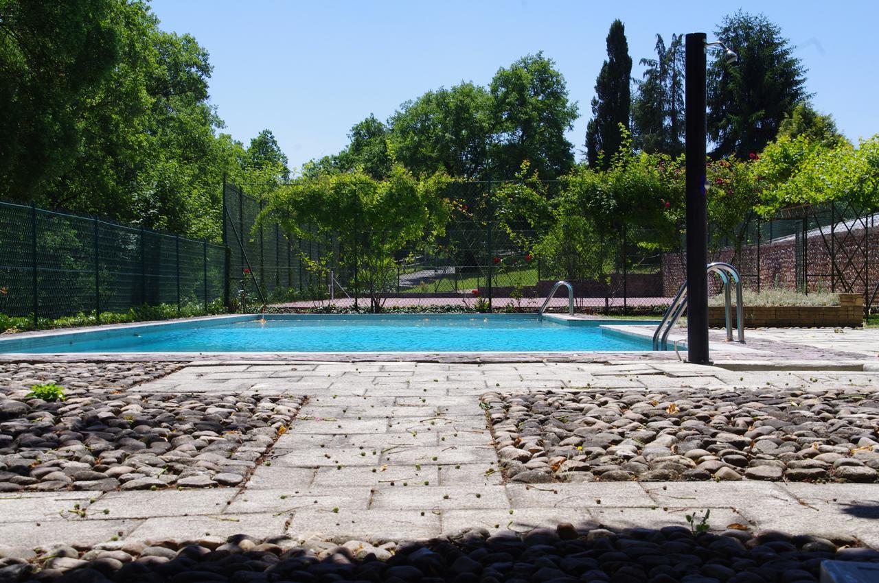 Logis Hotels Domaine Du Chatelard Dirac Eksteriør billede