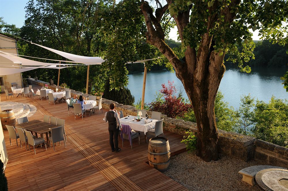 Logis Hotels Domaine Du Chatelard Dirac Eksteriør billede