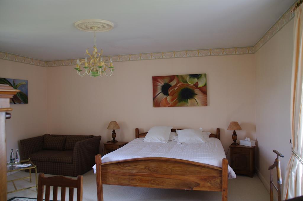 Logis Hotels Domaine Du Chatelard Dirac Eksteriør billede